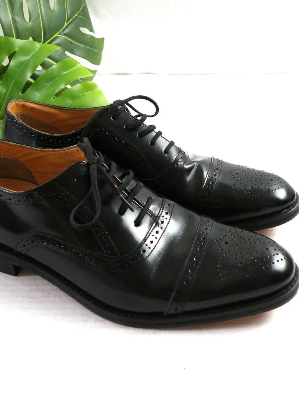Worn Once! Men's Express Cap toe Leather Shoes Sz 10.5